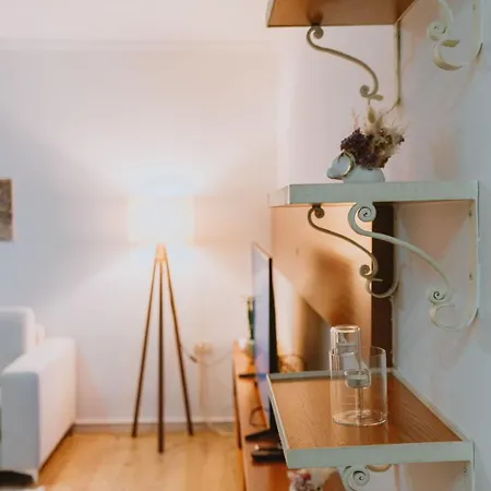 Apartment Cozy Center House