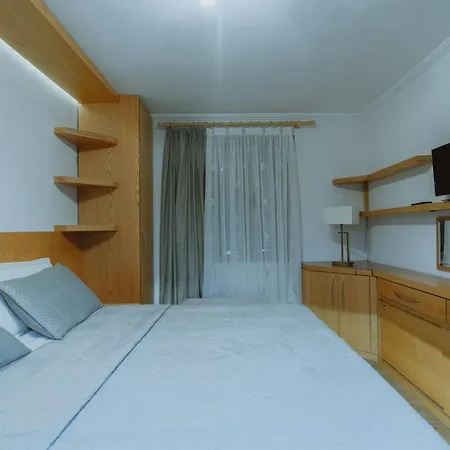 Apartment Alin Partament 21 Dhjetori *